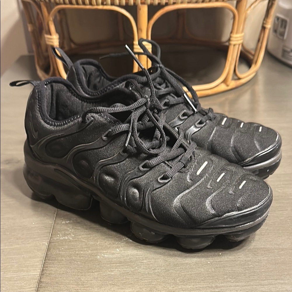 Black Nike vapor max plus Sneakers